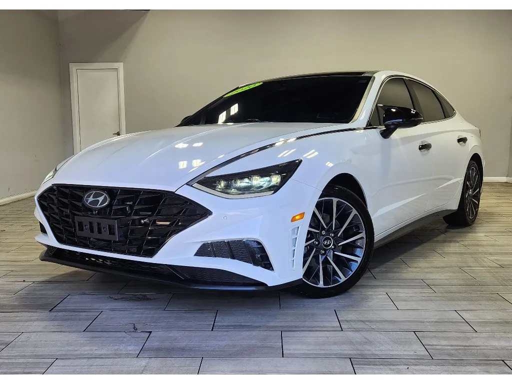 White 2020 Hyundai Sonata Limited for sale in Philadelphia, PA