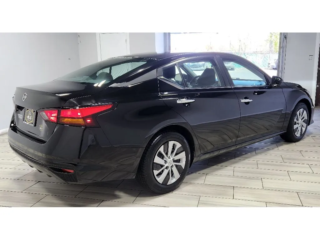 More photos of 2022 Nissan Altima 2.5 S at Torresdale Ave, PA