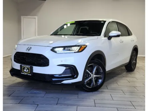 White 2024 Honda HR-V EX-L for sale in Philadelphia, PA