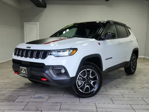 White 2025 Jeep Compass Trailhawk for sale in Philadelphia, PA