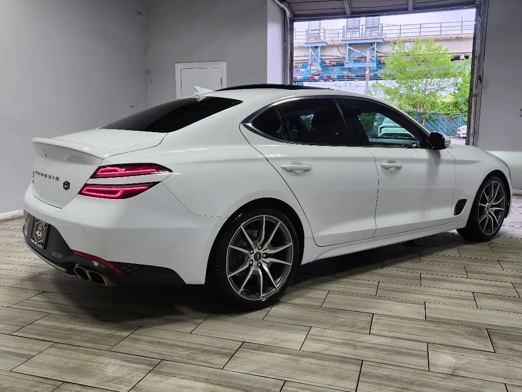 More photos of 2022 Genesis G70 2.0T at Torresdale Ave, PA