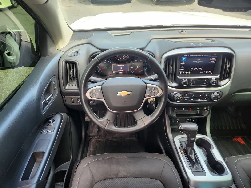Chevrolet Colorado photo 16