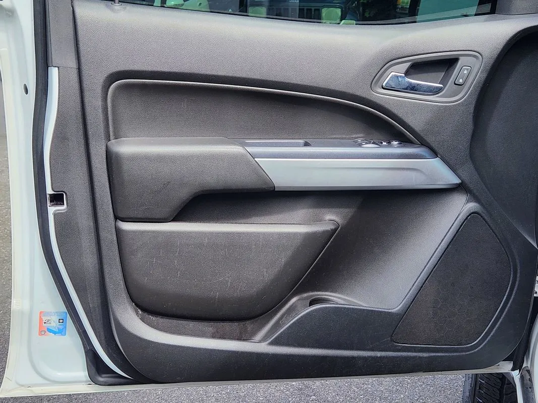 Chevrolet Colorado photo 10