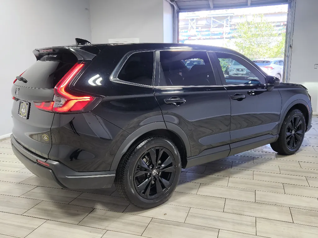 More photos of 2024 Honda CR-V EX-L at Torresdale Ave, PA