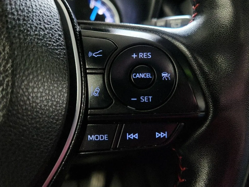 Toyota RAV4 photo 18