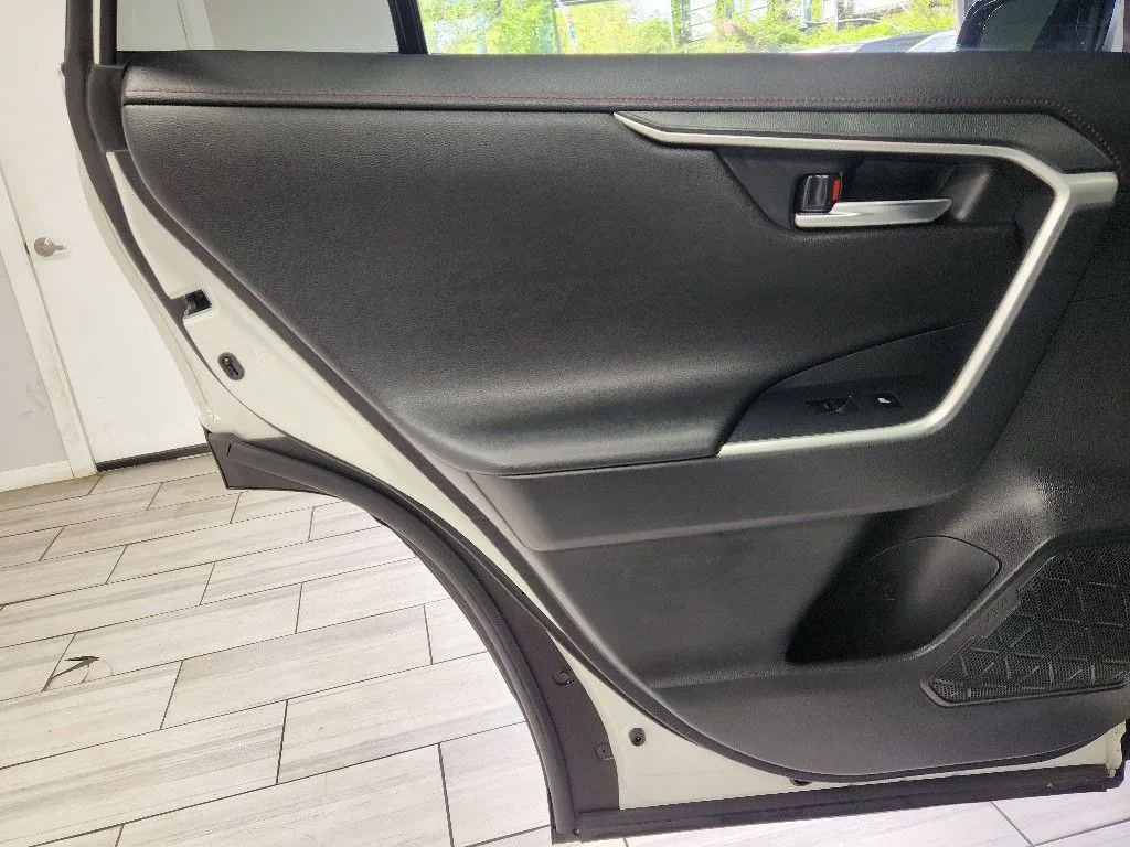 Toyota RAV4 photo 12