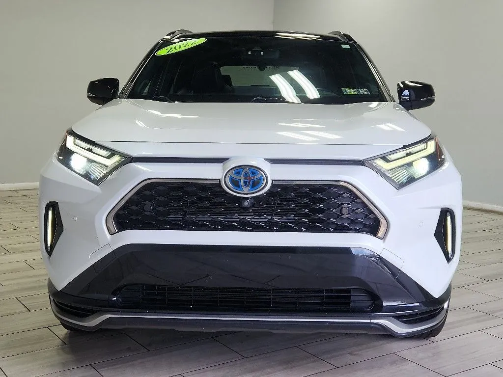 Toyota RAV4 photo 8