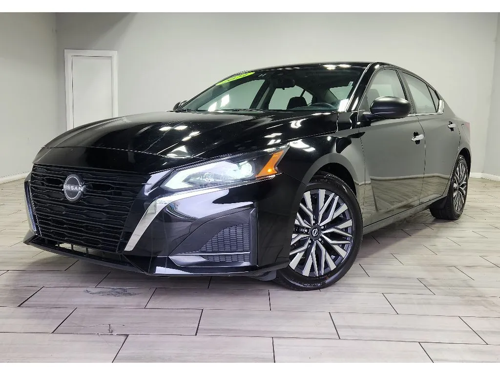 Black 2024 Nissan Altima 2.5 SV for sale in Philadelphia, PA