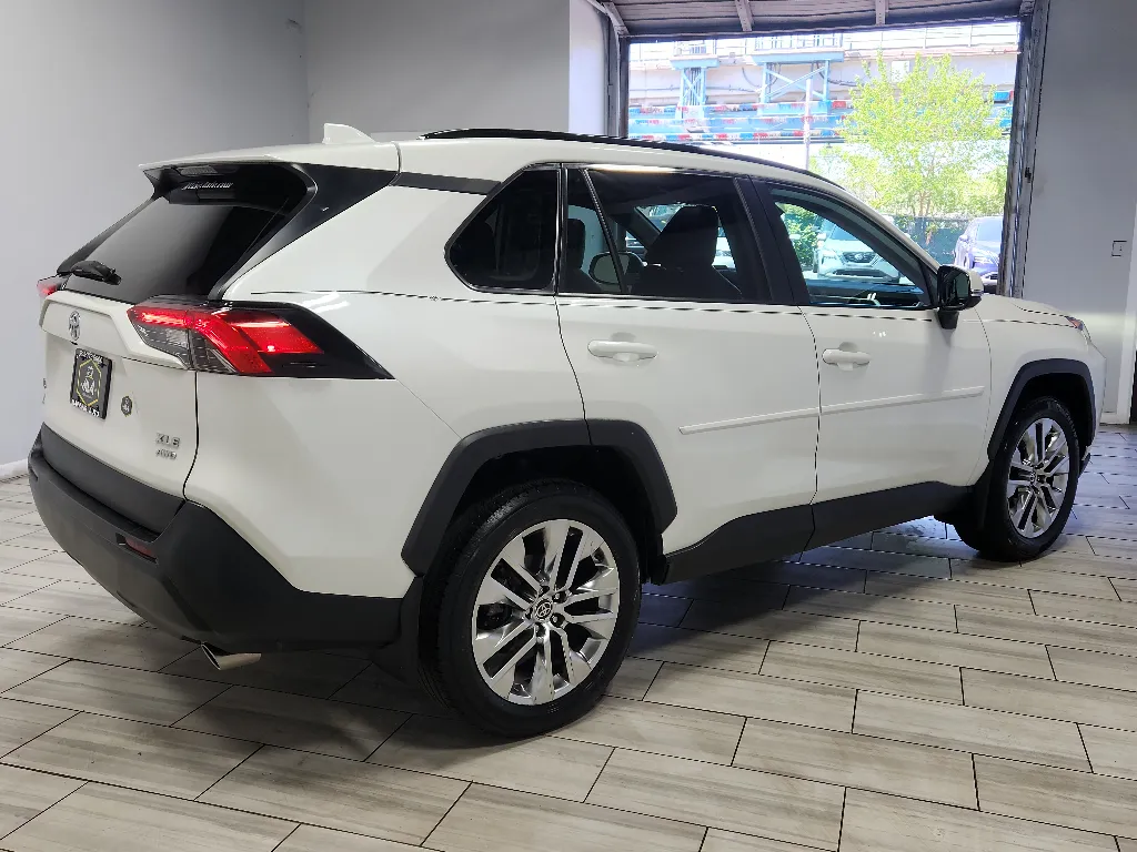 More photos of 2021 Toyota RAV4 XLE Premium at Torresdale Ave, PA