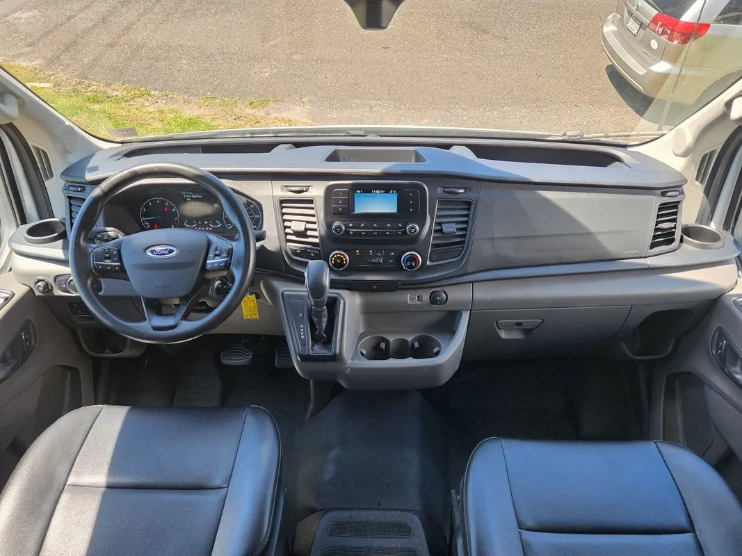 Ford Transit-250 photo 10