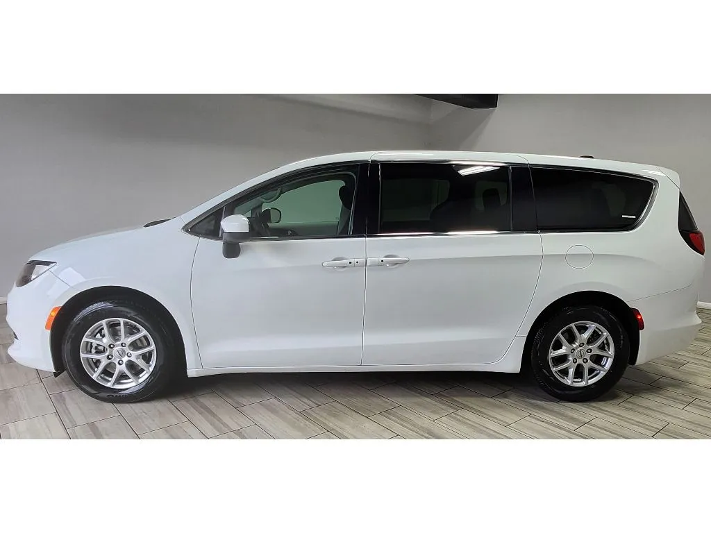 Photos of 2023 Chrysler Voyager LX for sale in Philadelphia, PA at Torresdale Ave