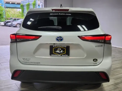 More photos of 2023 Toyota Highlander Hybrid Hybrid LE at Torresdale Ave, PA