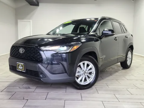 Black 2024 Toyota Corolla Cross LE for sale in Philadelphia, PA
