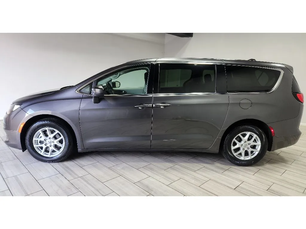 Photos of 2023 Chrysler Voyager LX for sale in Philadelphia, PA at Torresdale Ave