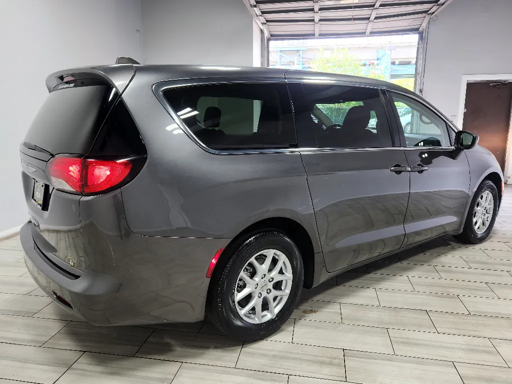 More photos of 2023 Chrysler Voyager LX at Torresdale Ave, PA