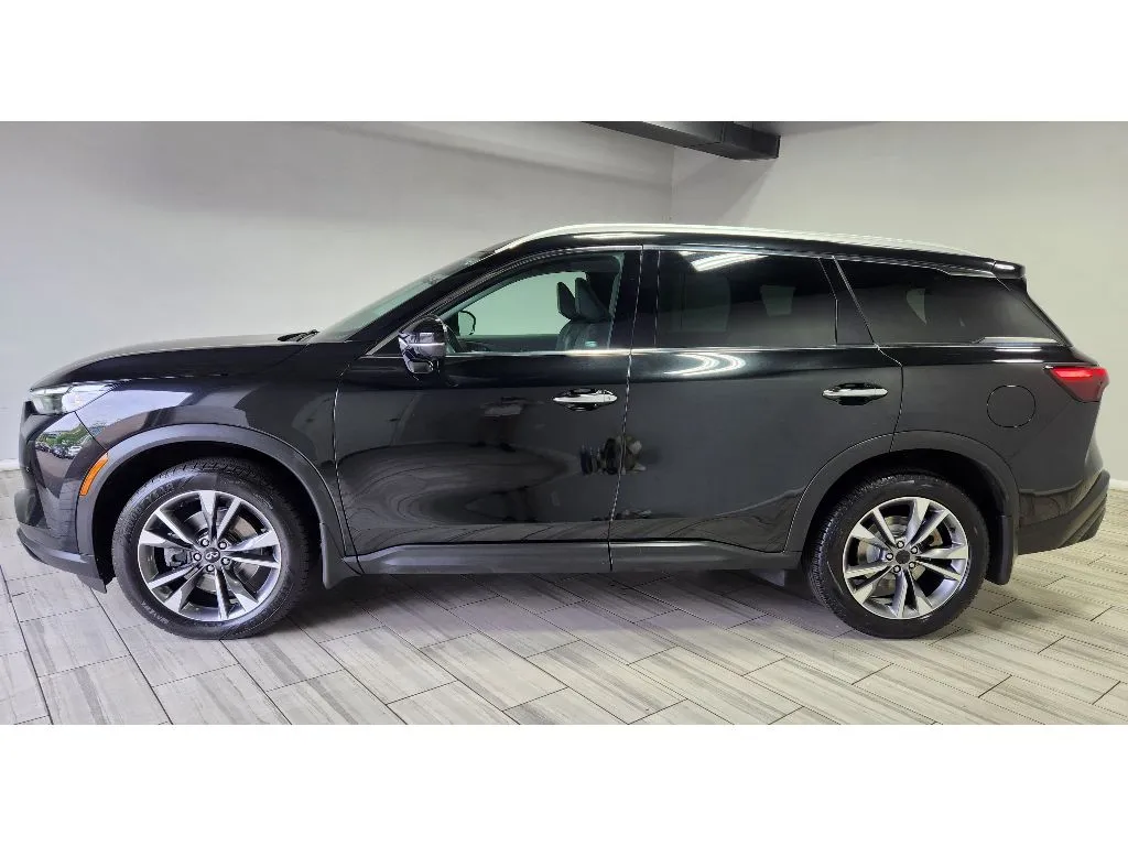 Photos of 2023 INFINITI QX60 LUXE for sale in Philadelphia, PA at Torresdale Ave