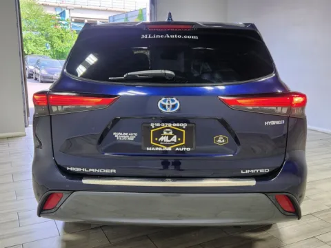 More photos of 2022 Toyota Highlander Hybrid Limited at Torresdale Ave, PA