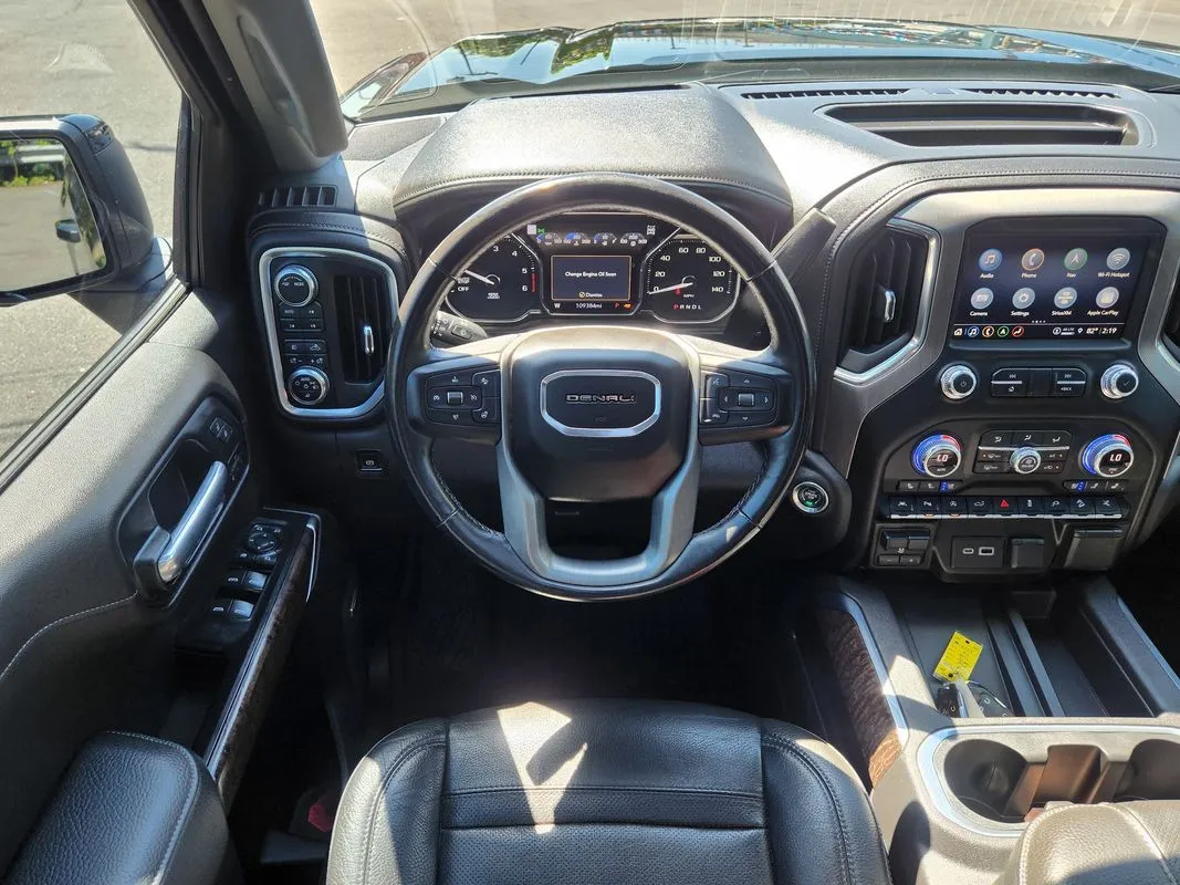 GMC Sierra photo 17