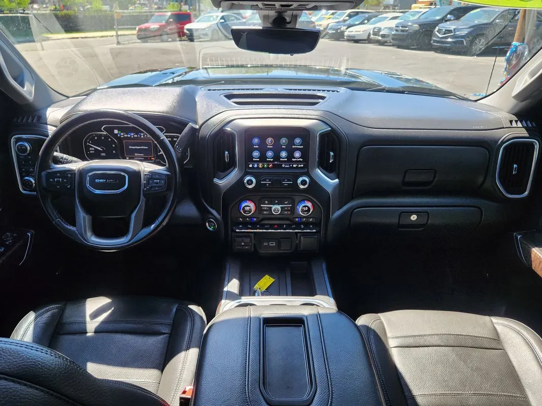 GMC Sierra photo 16