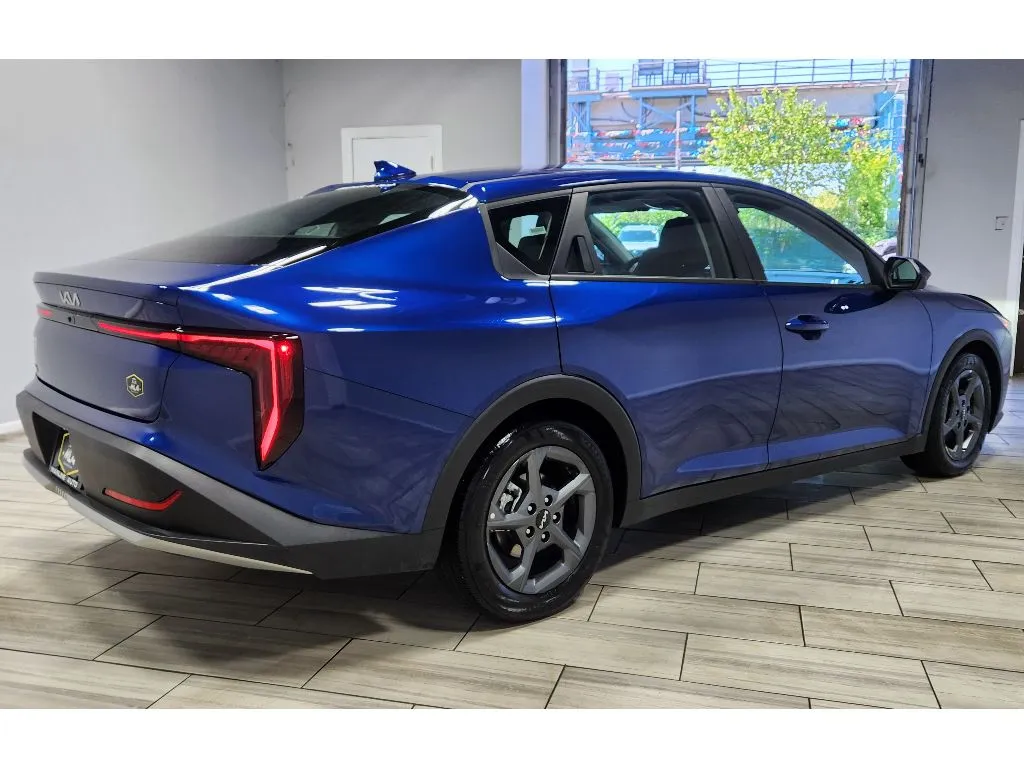 More photos of 2025 Kia K4 LXS at Torresdale Ave, PA