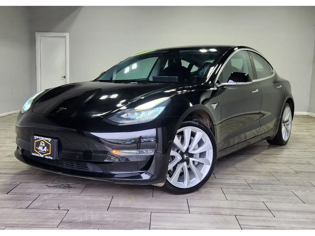 Black 2018 Tesla Model 3 Mid Range Battery for sale in Philadelphia, PA