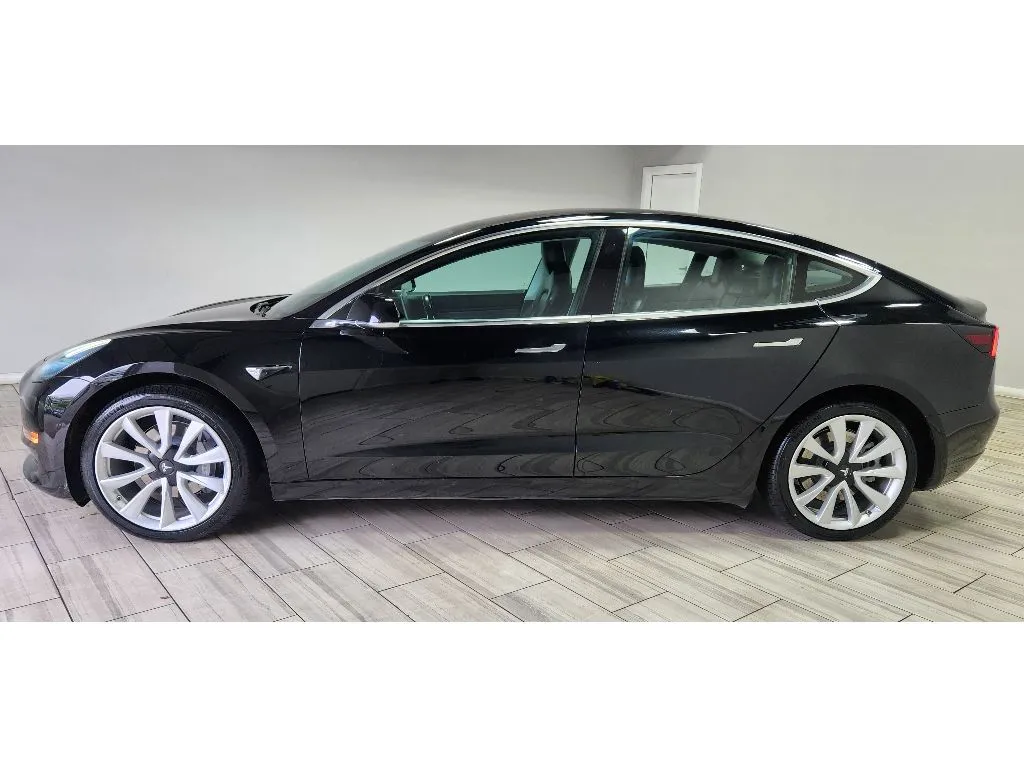 Photos of 2018 Tesla Model 3 Mid Range Battery for sale in Philadelphia, PA at Torresdale Ave