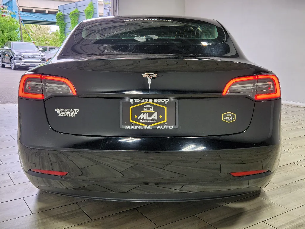 More photos of 2018 Tesla Model 3 Mid Range Battery at Torresdale Ave, PA