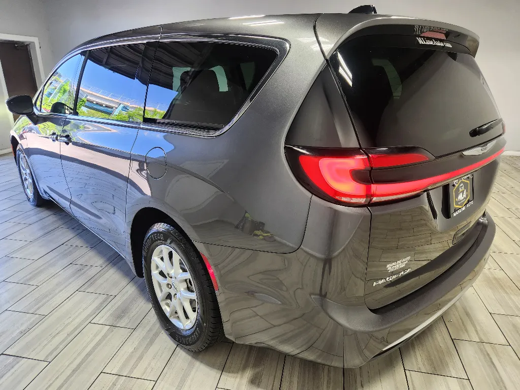 Another view of 2023 Chrysler Pacifica Touring L for sale in Philadelphia, PA at Torresdale Ave