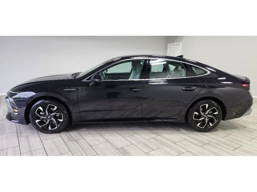 Photos of 2025 Hyundai Sonata SEL for sale in Philadelphia, PA at Torresdale Ave
