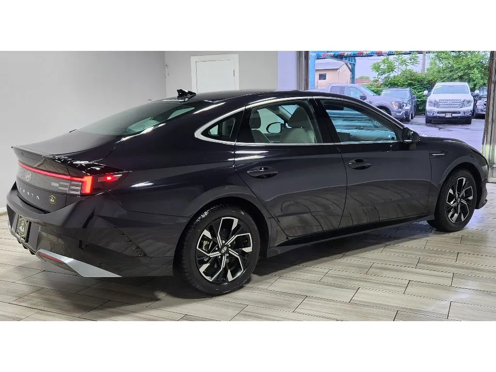More photos of 2025 Hyundai Sonata SEL at Torresdale Ave, PA