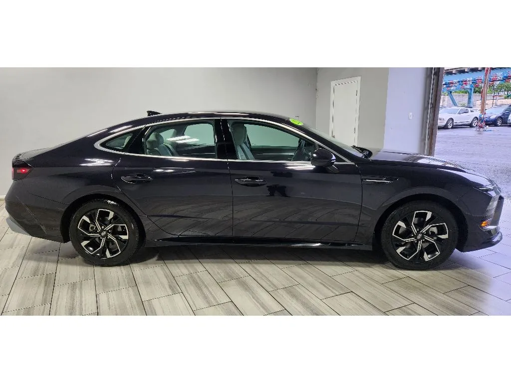 More photos of 2025 Hyundai Sonata SEL at Torresdale Ave, PA