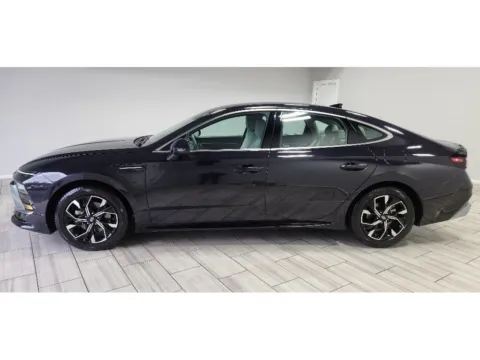 Photos of 2025 Hyundai Sonata SEL for sale in Philadelphia, PA at Torresdale Ave