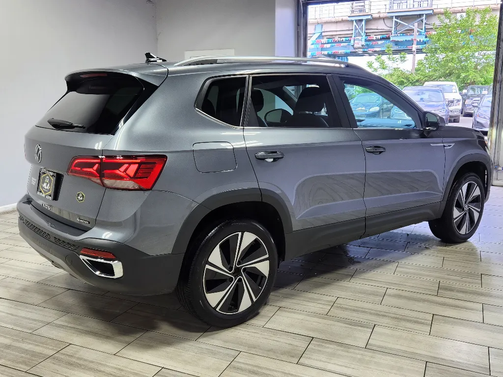 More photos of 2023 Volkswagen Taos SE at Torresdale Ave, PA
