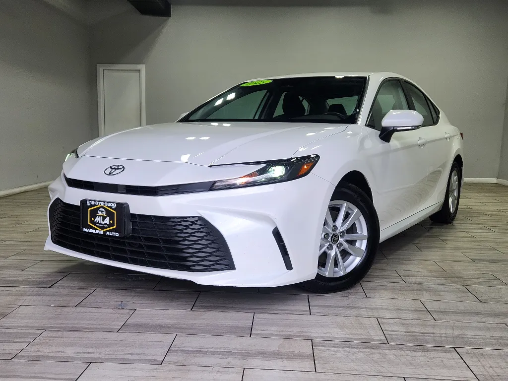 White 2025 Toyota Camry Hybrid LE for sale in Philadelphia, PA