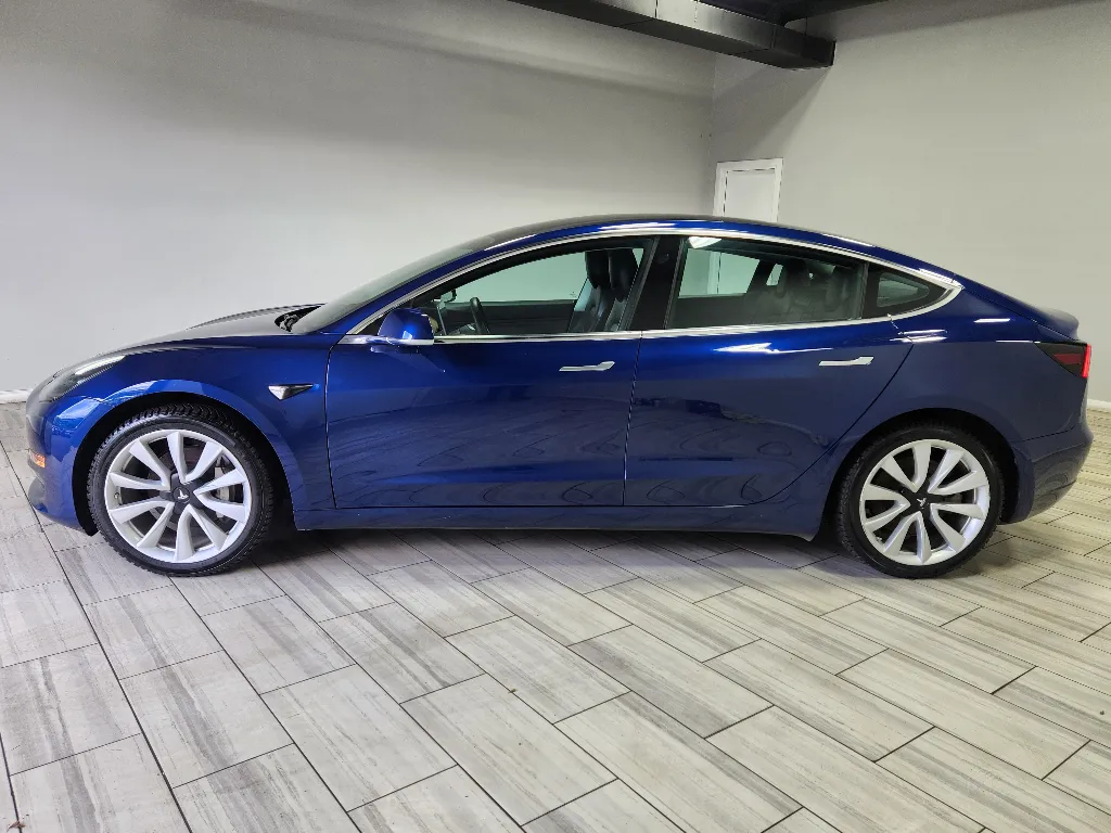 Photos of 2019 Tesla Model 3 Mid Range for sale in Philadelphia, PA at Torresdale Ave