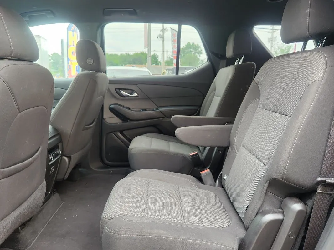 Chevrolet Traverse photo 13