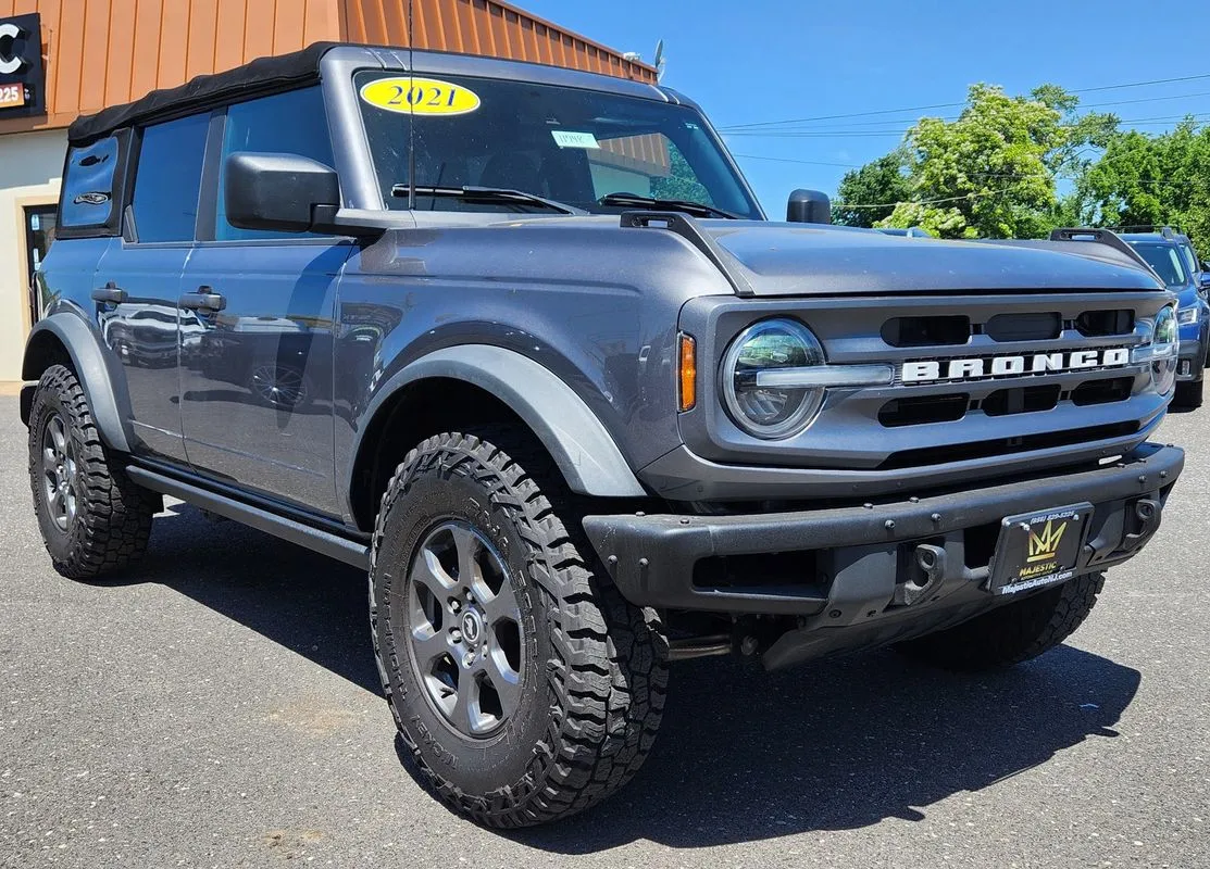 Ford Bronco photo 7
