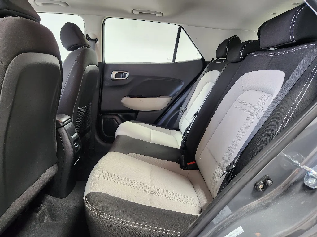 More photos of 2025 Hyundai Venue SEL at Torresdale Ave, PA