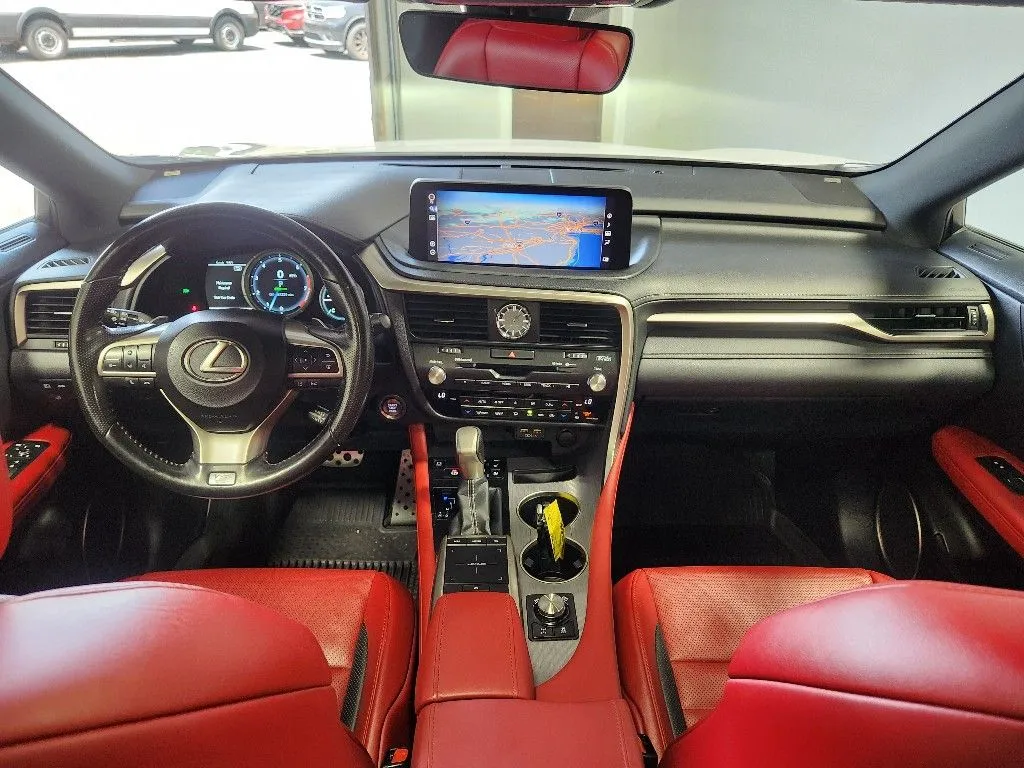 Lexus RX photo 16