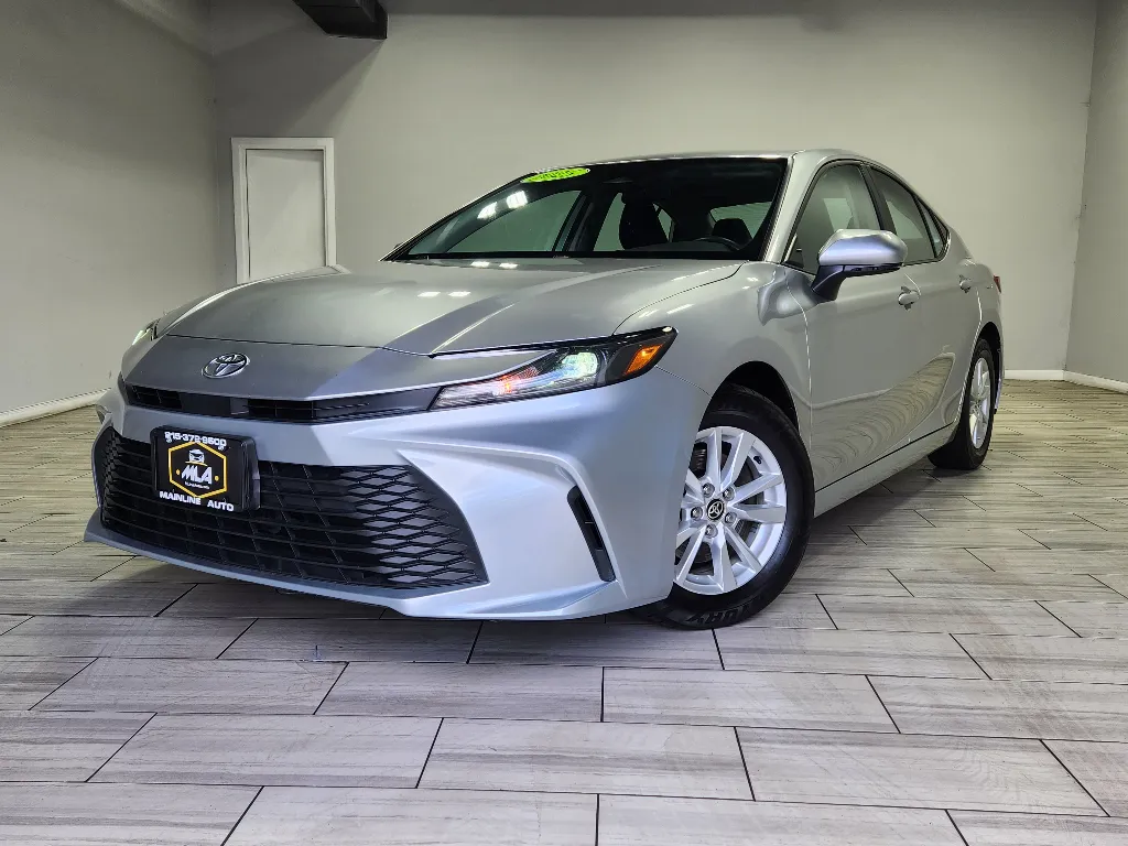 Silver 2025 Toyota Camry Hybrid LE for sale in Philadelphia, PA