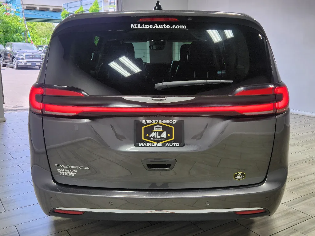 More photos of 2023 Chrysler Pacifica Touring L at Torresdale Ave, PA