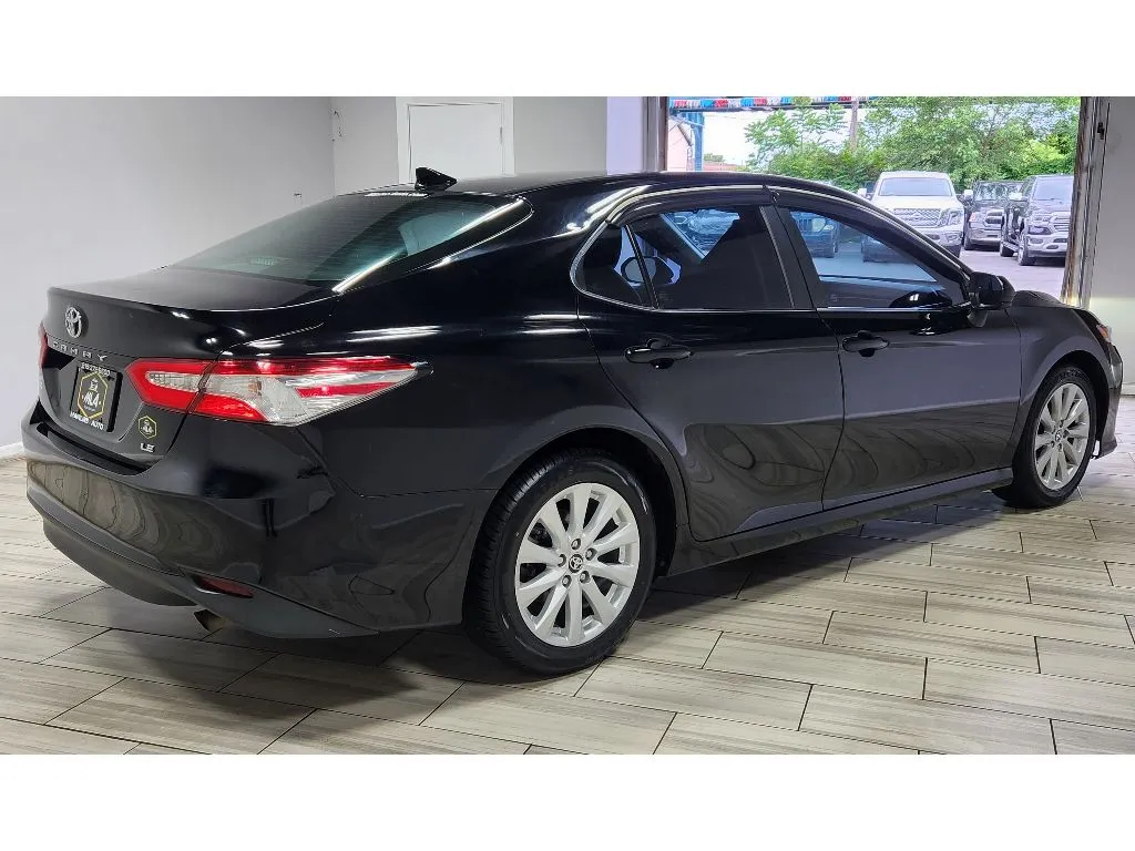 More photos of 2020 Toyota Camry LE at Torresdale Ave, PA