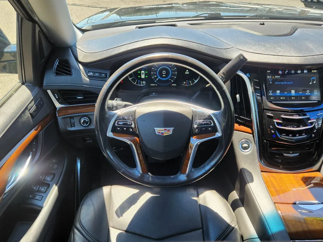 Cadillac Escalade photo 20