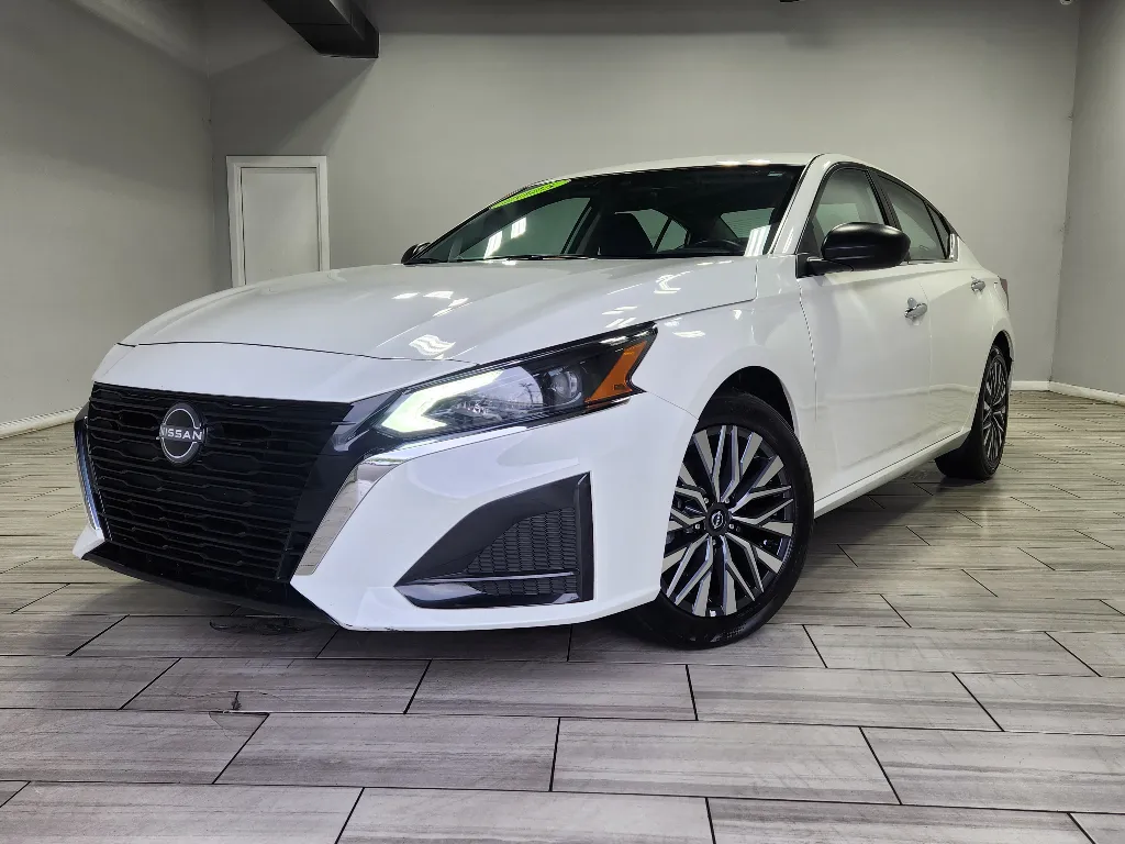 White 2025 Nissan Altima SV for sale in Philadelphia, PA
