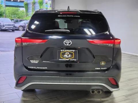 More photos of 2021 Toyota Highlander XSE at Torresdale Ave, PA