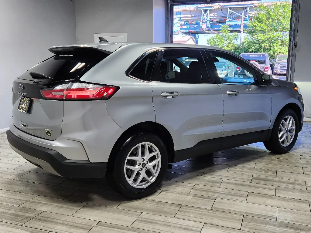 More photos of 2024 Ford Edge SEL at Torresdale Ave, PA