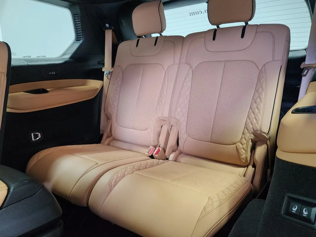 Jeep Grand Cherokee L photo 14