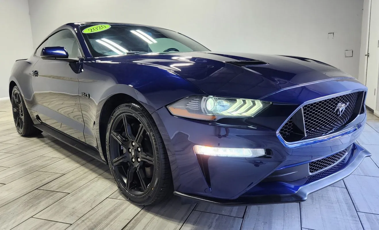 Ford Mustang photo 7
