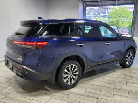More photos of 2023 INFINITI QX60 PURE AWD at Torresdale Ave, PA