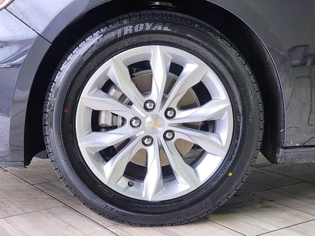 Chevrolet Malibu photo 9